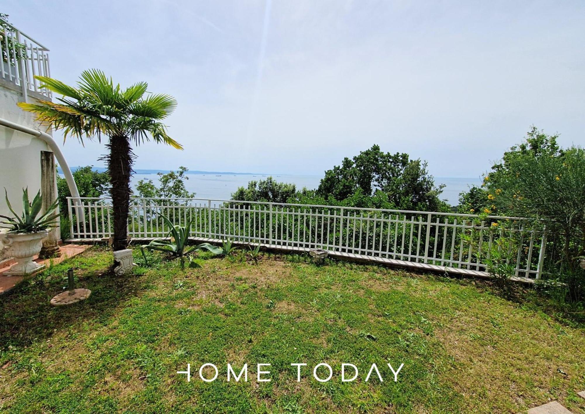 Appartement Ht - Loft Al Castello Di Miramare Con Vista à Grignano  Extérieur photo